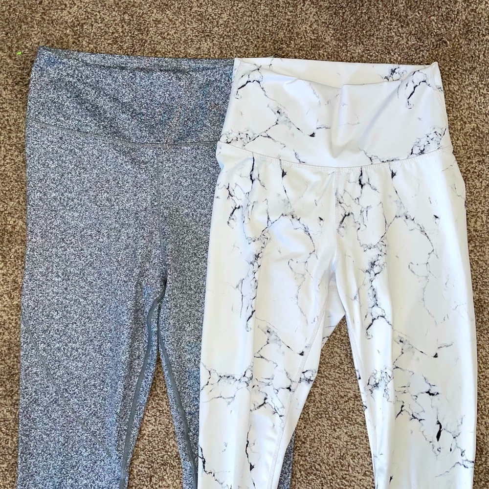 Activewear Leggings Bundle, Size Medium DOYOUEVEN & ECHT
